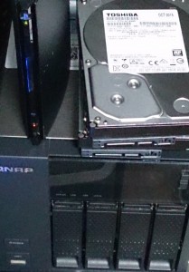 QNAPと東芝HDD